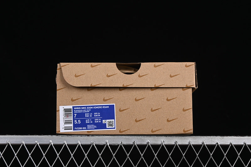 NikeUnisex Zoom Vomero 5 Roam - Black Light Silver