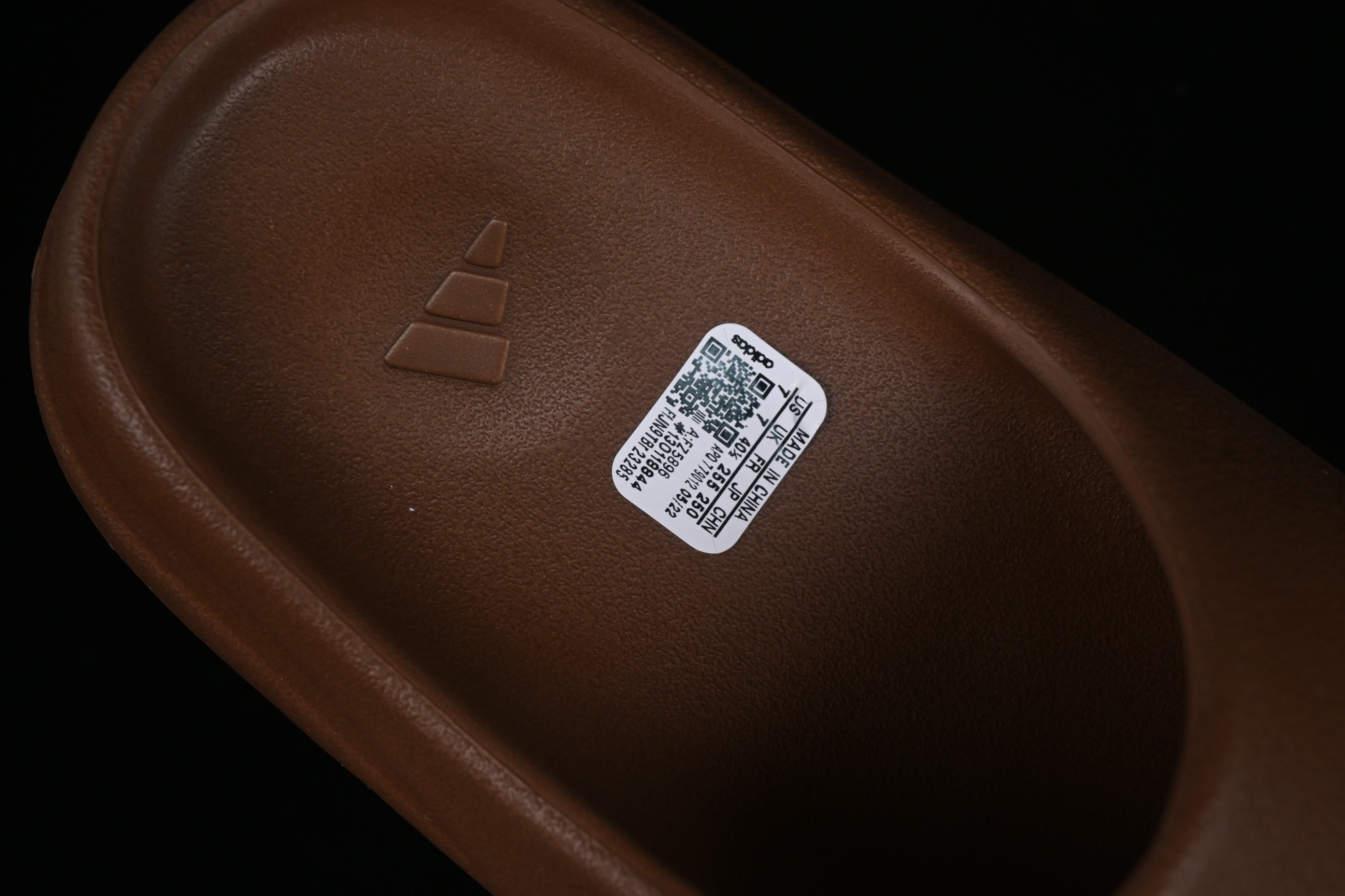 adidasUnisex Yeezy Slide - Flax