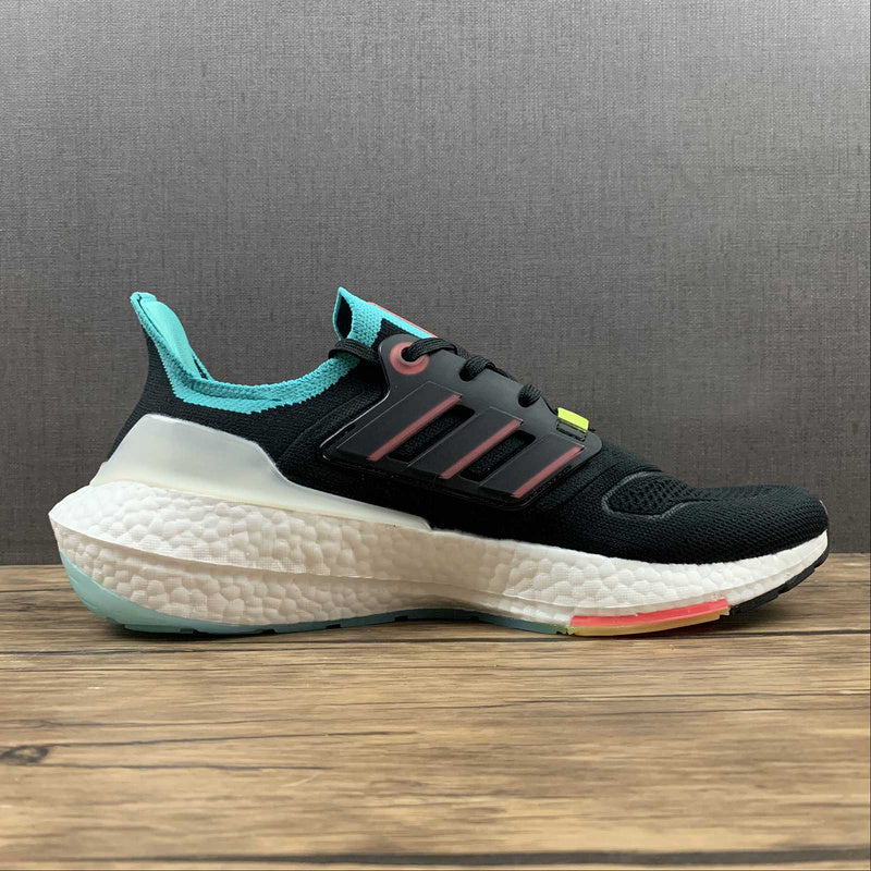 adidasUnisex UltraBoost 22 Light - Mint Rust
