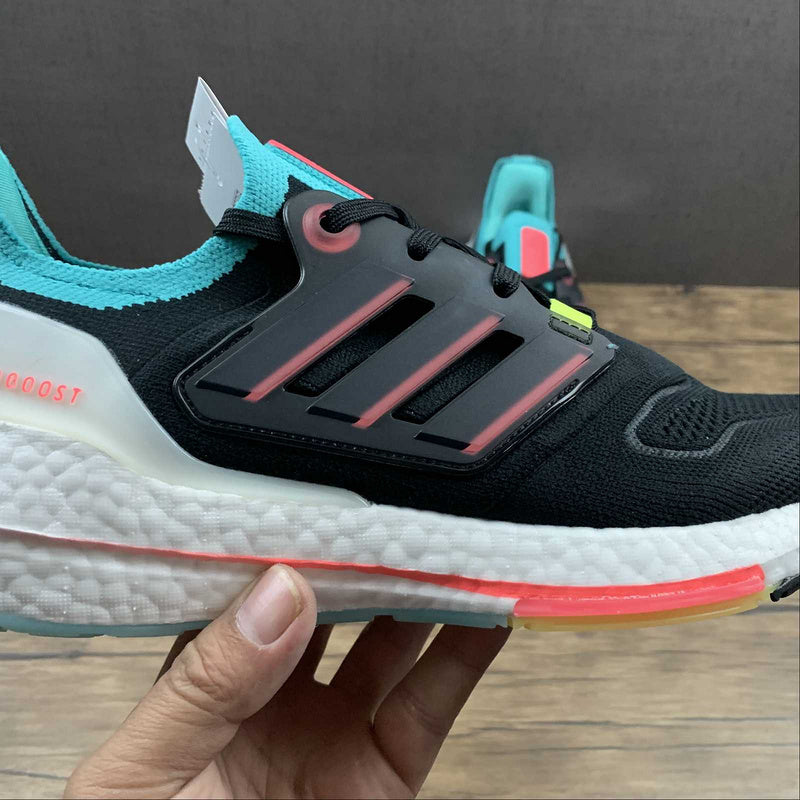 adidasUnisex UltraBoost 22 Light - Mint Rust