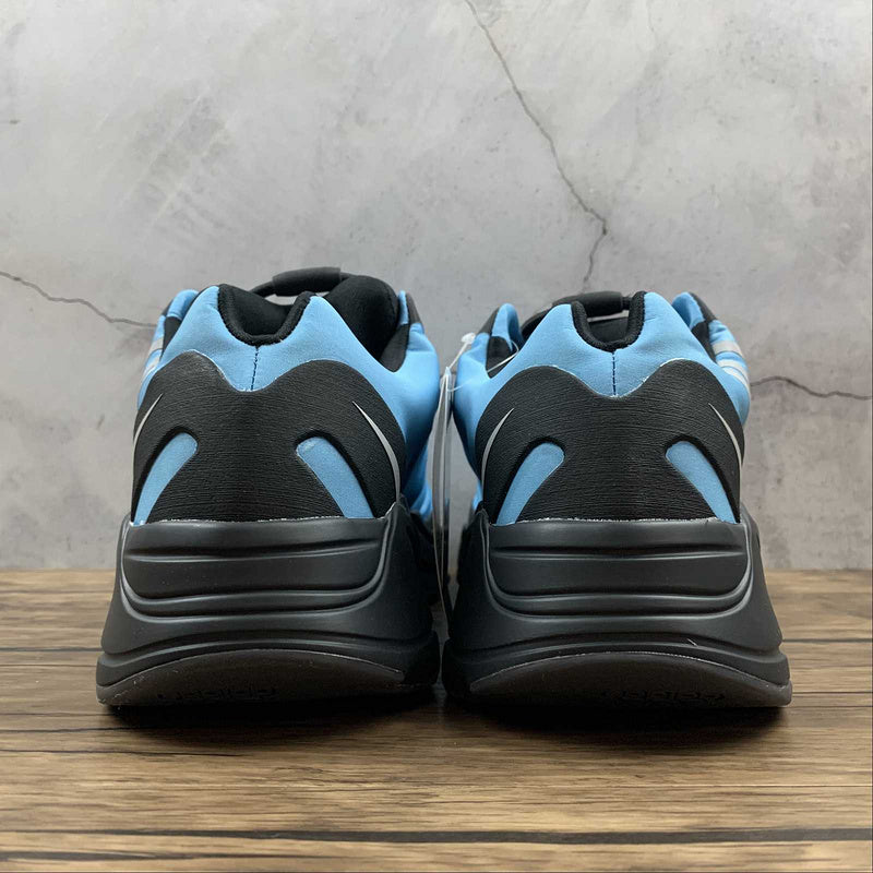 adidasUnisex Yeezy Boost 700 MNVN - Bright Cyan