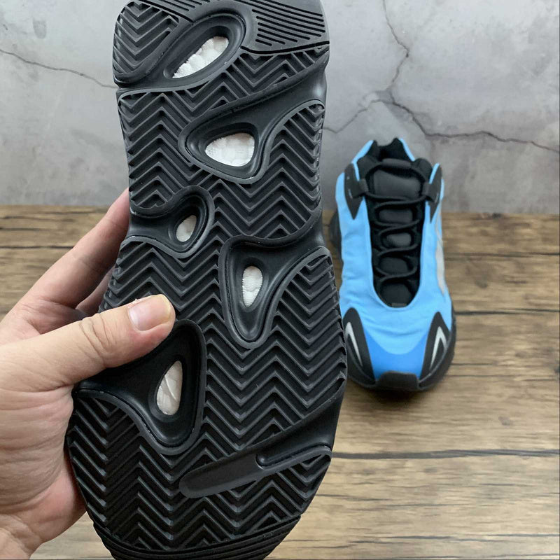 adidasUnisex Yeezy Boost 700 MNVN - Bright Cyan