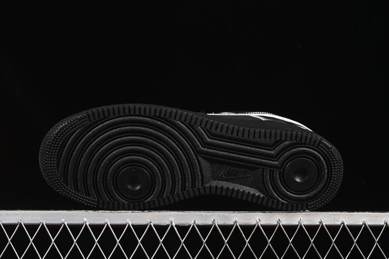 NikeUnisex Air Force 1 AF1 Low Retro - Black Gold
