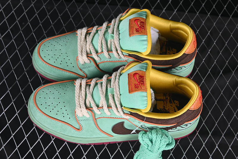 NikeUnisex SB Dunk Low - Rodeo Tourmaline