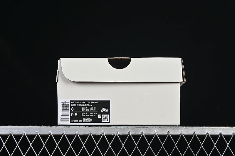 NikeUnisex SB Dunk Low - Rodeo Tourmaline