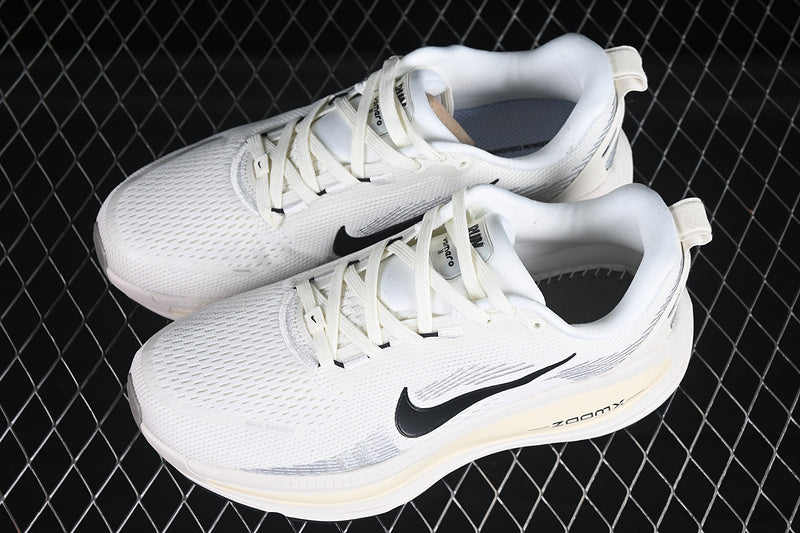 NikeUnisex Vomero 18 - Summit White