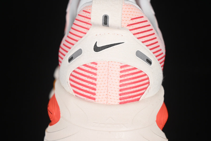 NikeUnisex Vomero 18 - Laser Orange