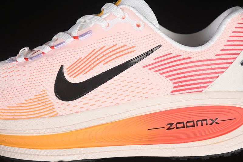 NikeUnisex Vomero 18 - Laser Orange