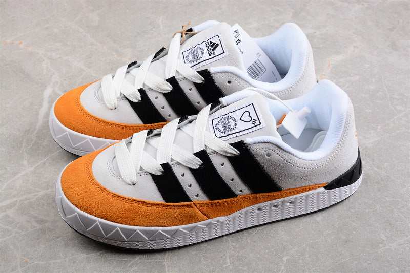adidasUnisex adimatic - Black White Yellow