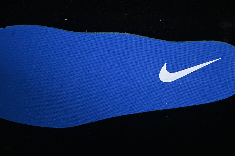 NikeUnisex Zoom Vomero 5 - Flax