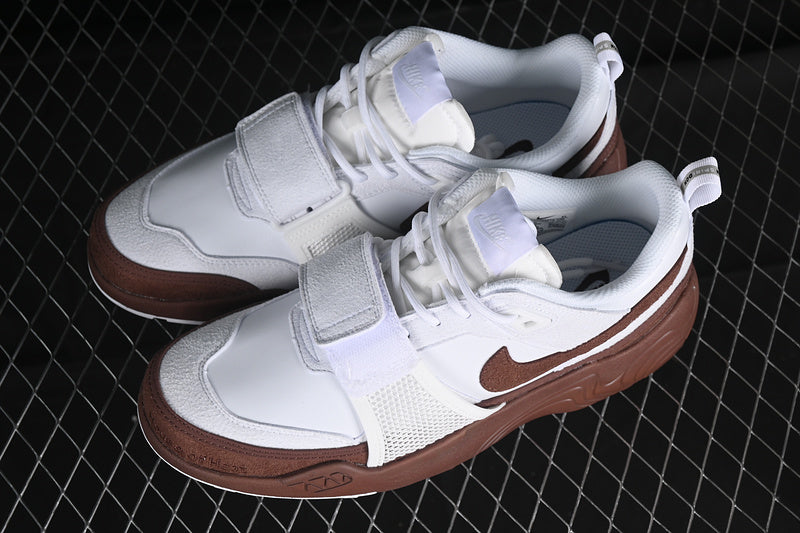 NikeUnisex Travis Scott Zoom Field - Light Chocolate