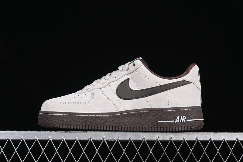 NikeUnisex Air Force 1 AF1 '07 - Orewood Brown