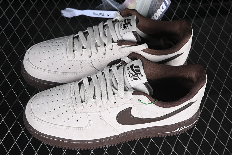 NikeUnisex Air Force 1 AF1 '07 - Orewood Brown