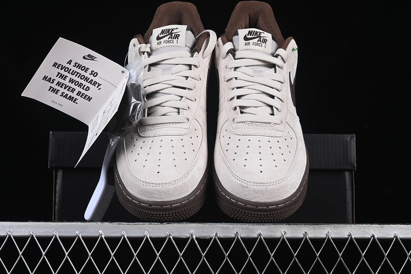 NikeUnisex Air Force 1 AF1 '07 - Orewood Brown