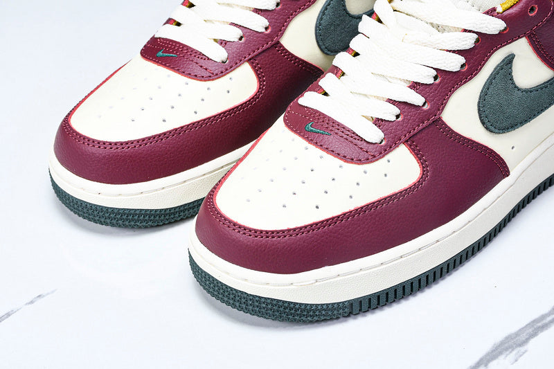NikeUnisex Air Force 1 AF1 Low - Dark Team Red/Vintage Green