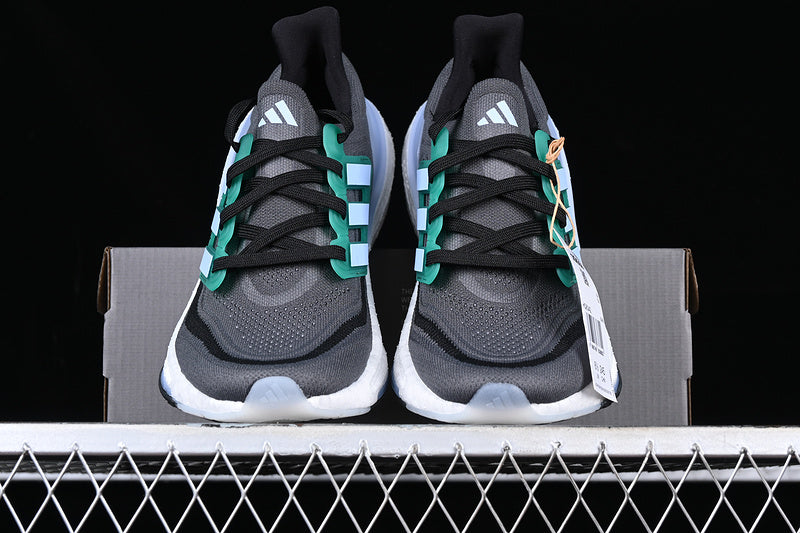 adidasUnisex UltraBoost Light- Carbon Blue