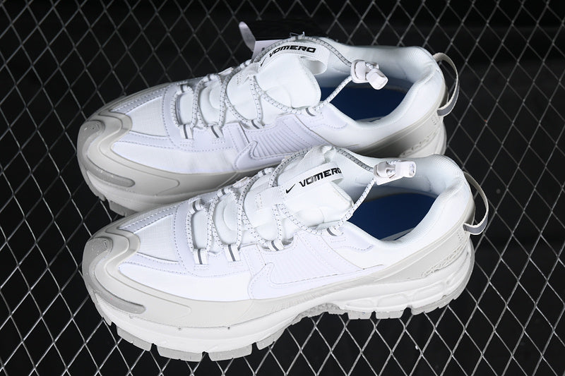 NikeUnisex Zoom Vomero 2 Roam - Light Bone