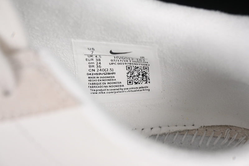 NikeUnisex Classic Cortez - Valentine's Day
