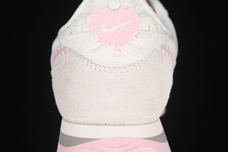 NikeUnisex Classic Cortez - Valentine's Day