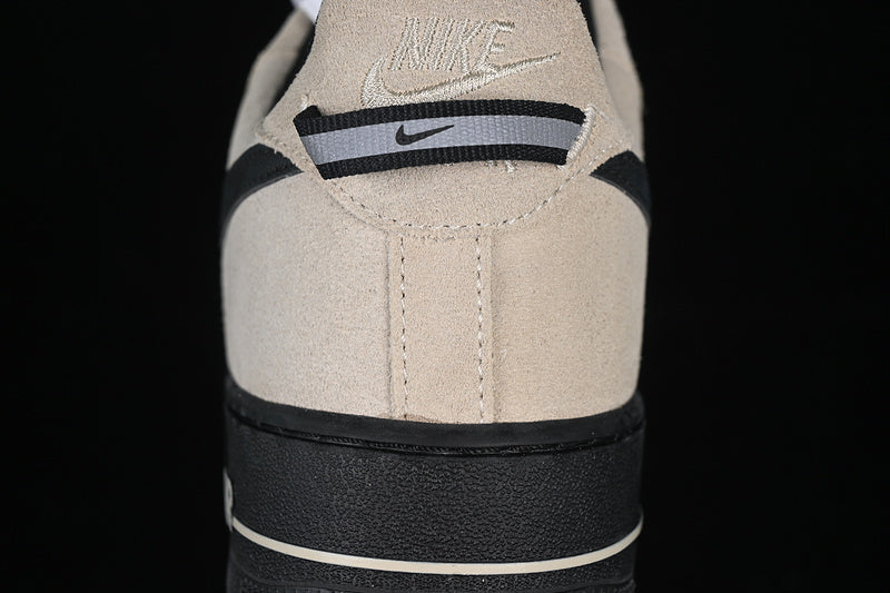 NikeUnisex Air Force 1AF1 Low '07 LV8 - Desert Khaki Black
