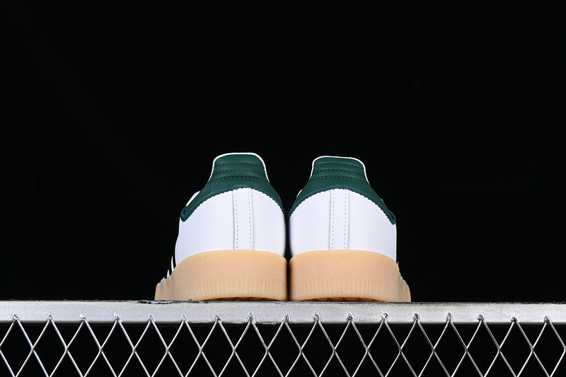 adidasUnisex Samba - White Collegiate Green