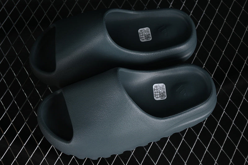 adidasUnisex Yeezy Slide - Slate Marine
