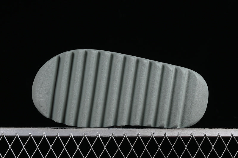 adidasUnisex Yeezy Slide - Salt