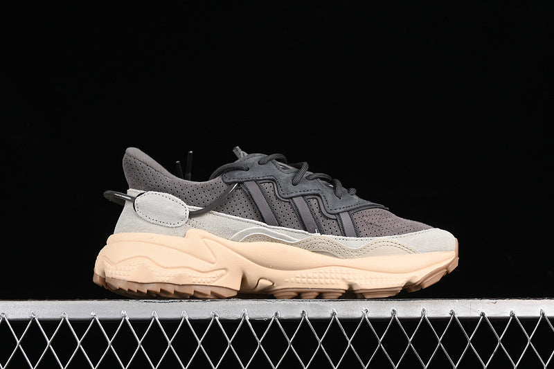 adidasUnisex Ozweego - Charcoal Sand