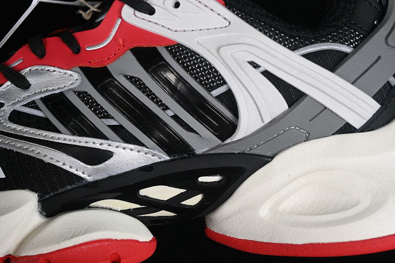 adidasUnisex Vento XLG Deluxe - Black Silver Red