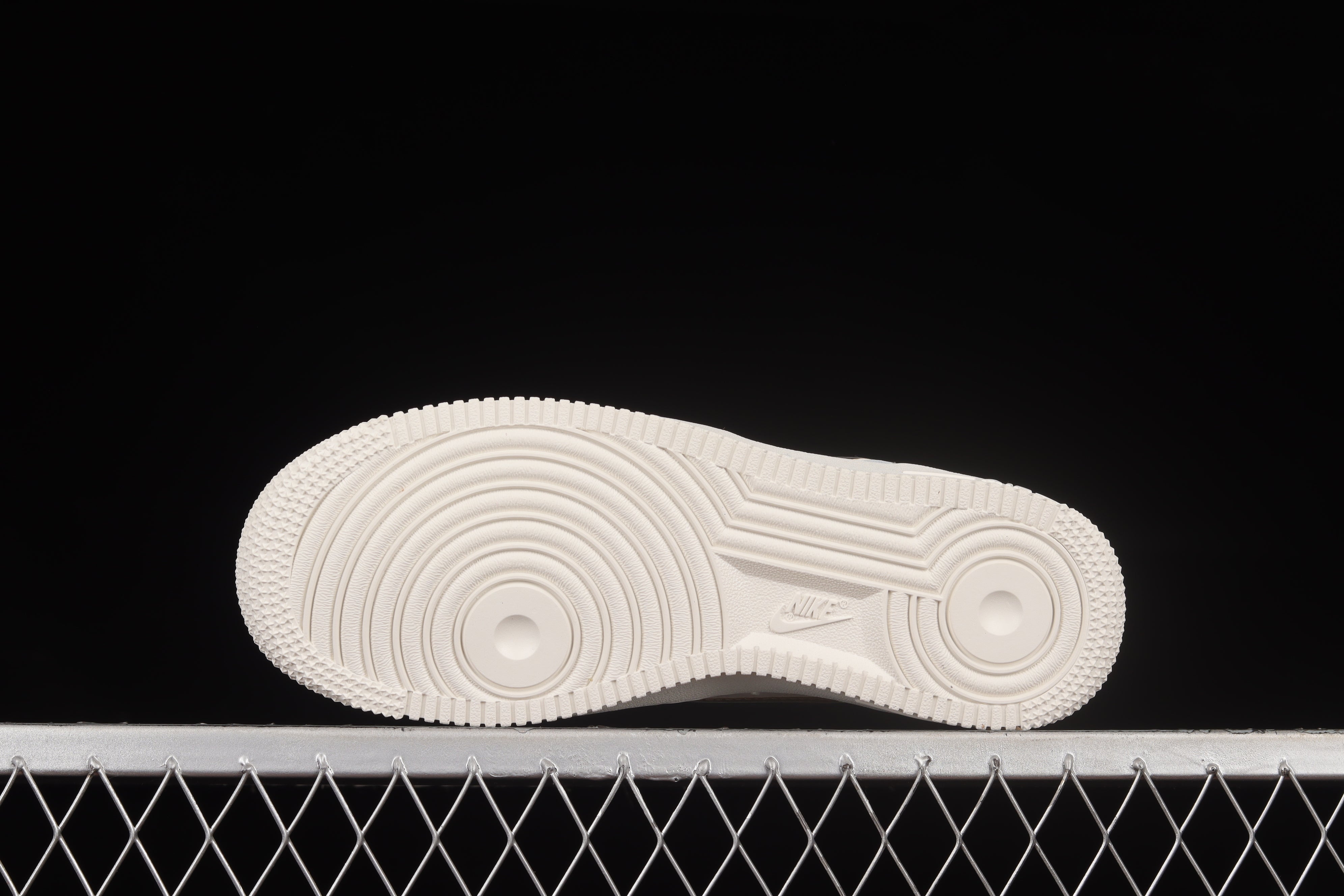 NikeUnisex Air force 1 AF1 Low Double Swoosh - Silver Gold