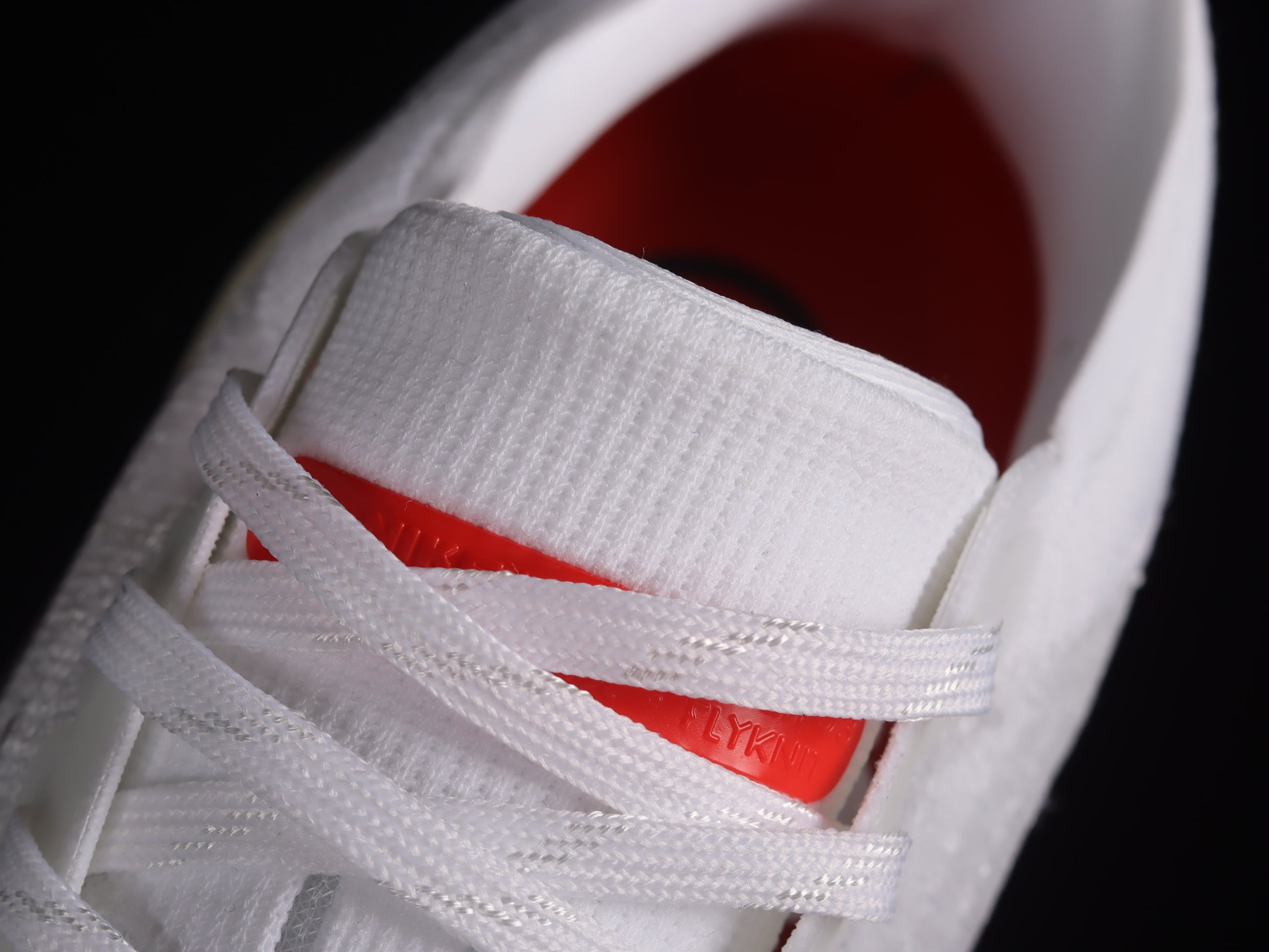 NikeUnisex Zoom x Invincible Run Flyknit 3 - White