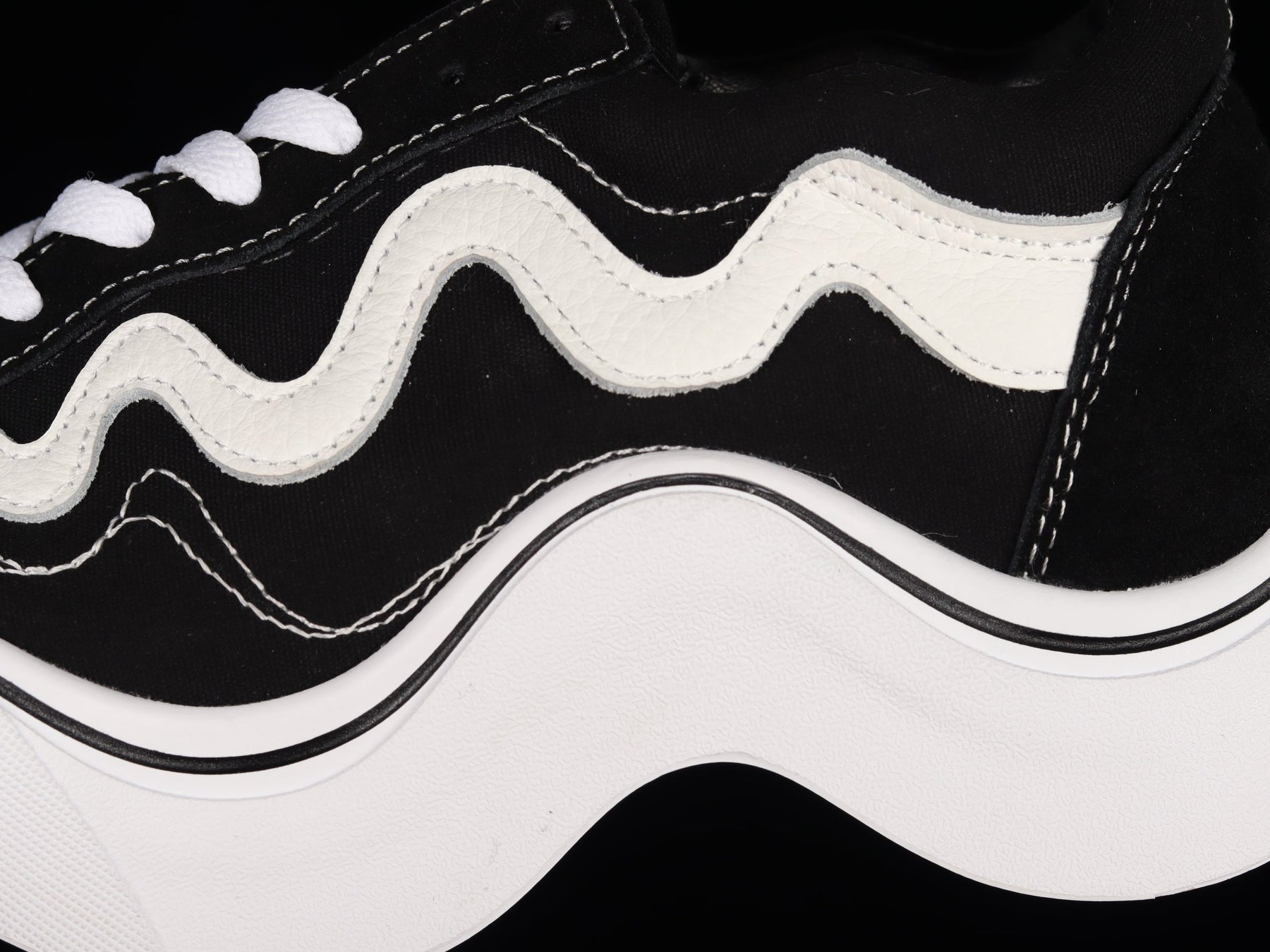 WMNS Vans Tyga x MSCHF Wavy Baby - Black
