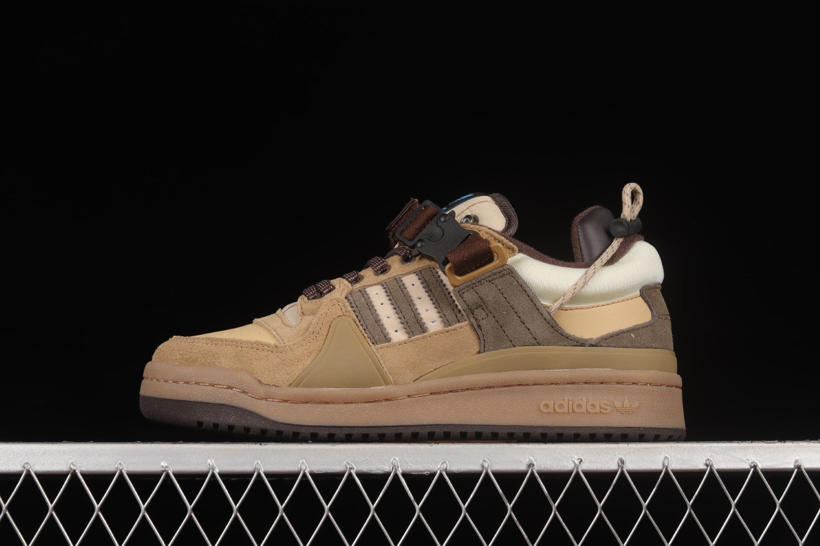 adidasWMNS Forum Low - Bad Bunny