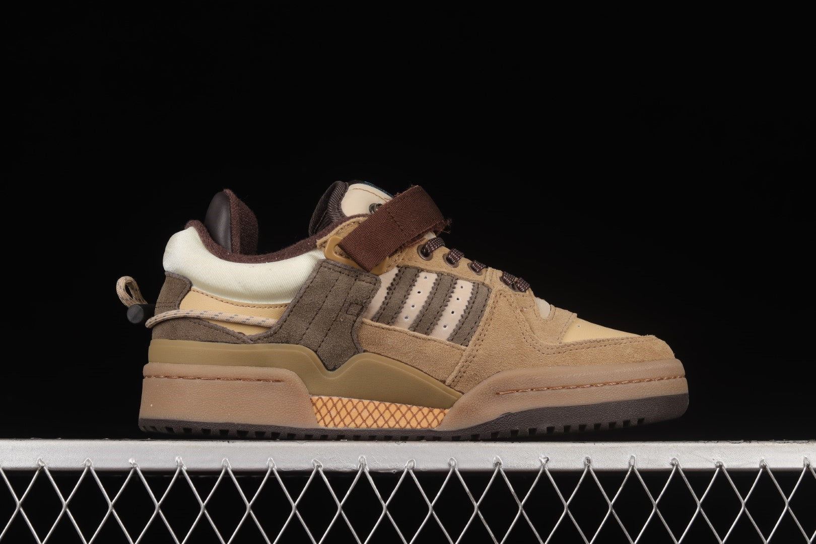 adidasWMNS Forum Low - Bad Bunny
