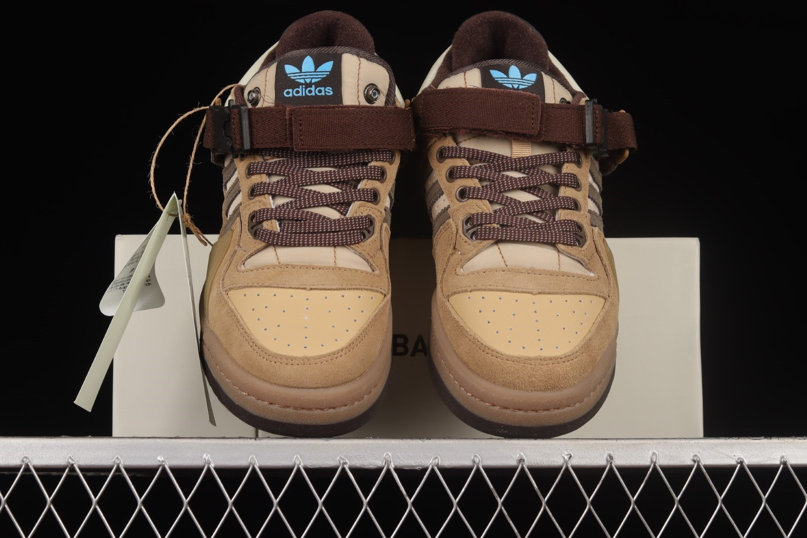 adidasWMNS Forum Low - Bad Bunny