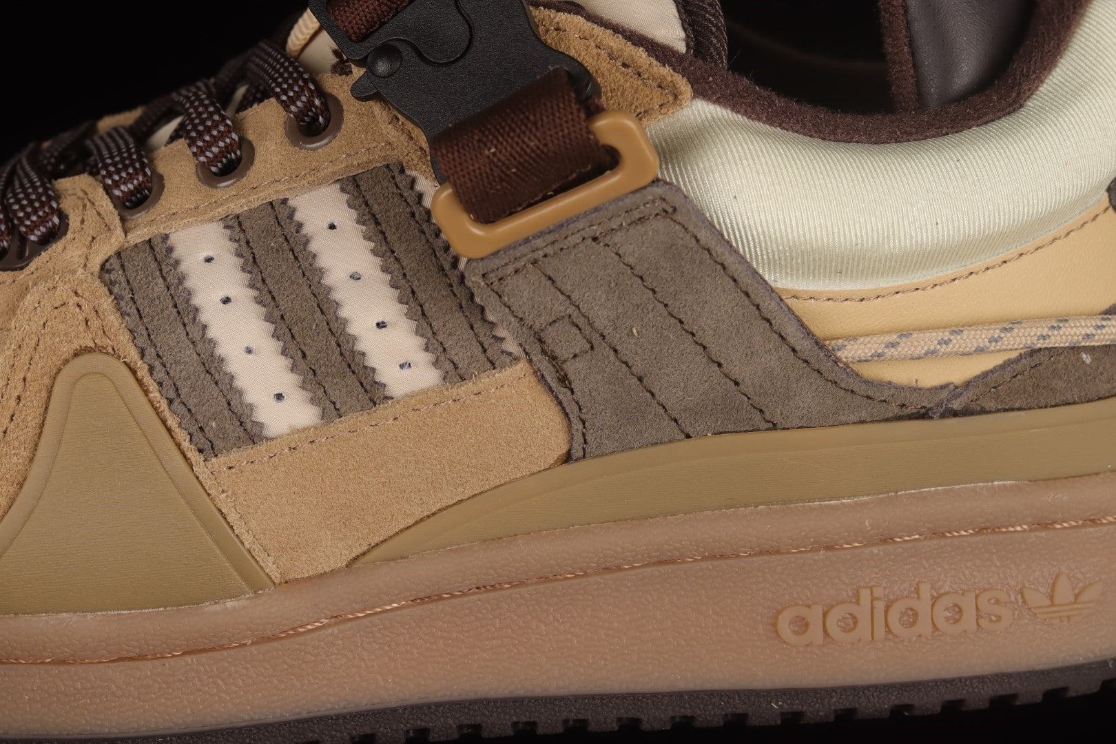 adidasWMNS Forum Low - Bad Bunny