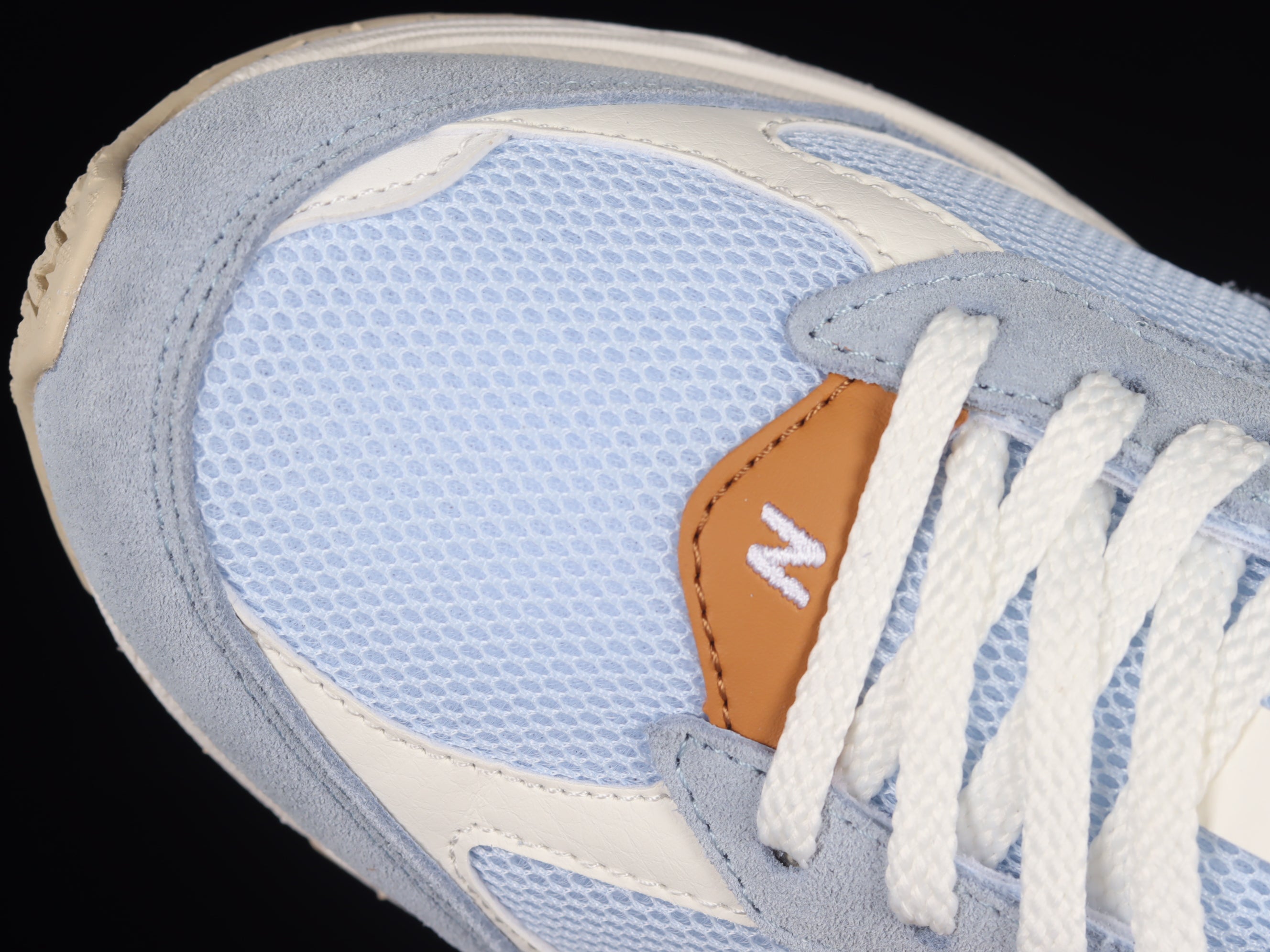 WMNS New Balance 2002R Protection Pack - Blue