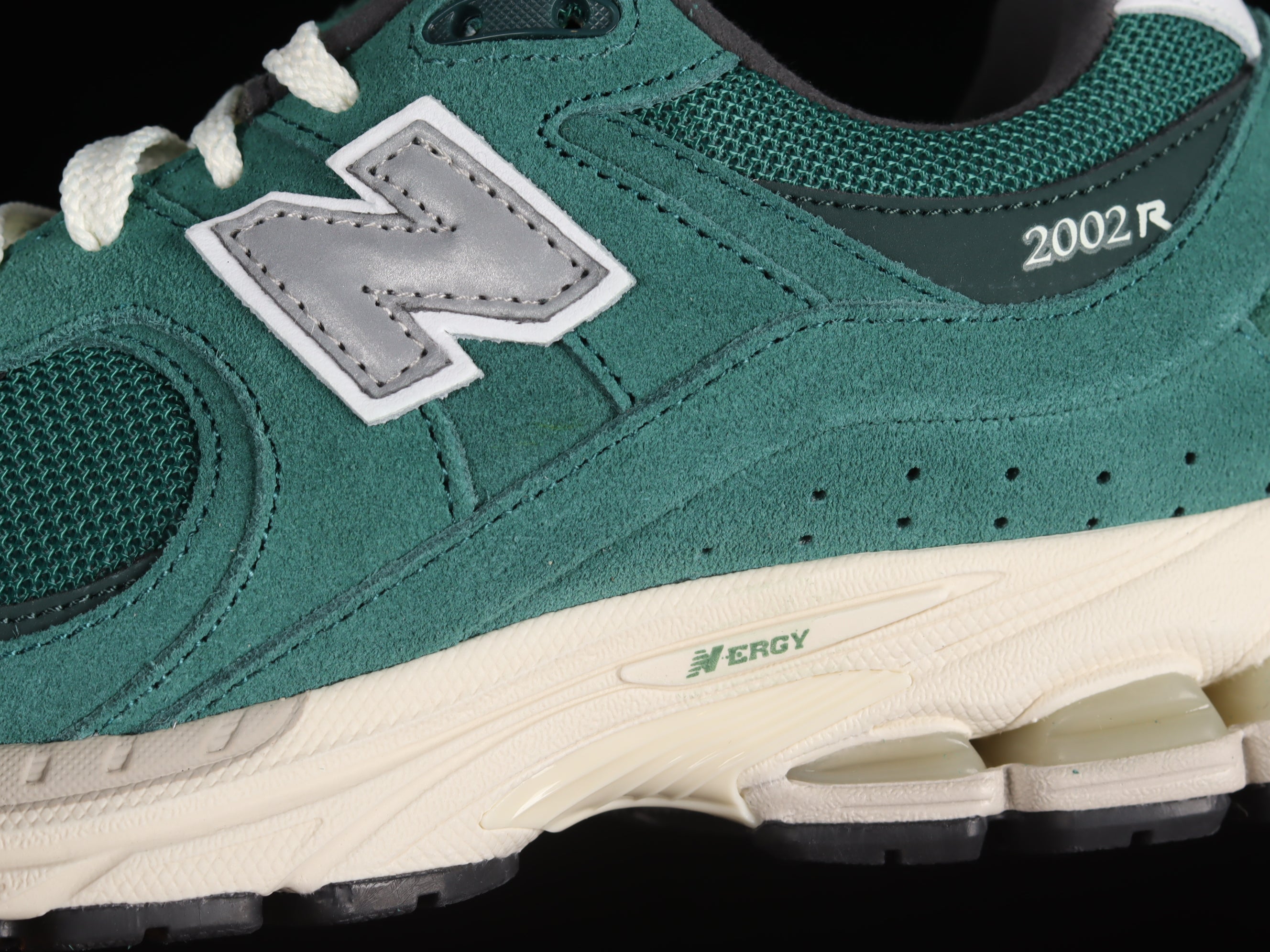 New Balance 2002R - Forest Green