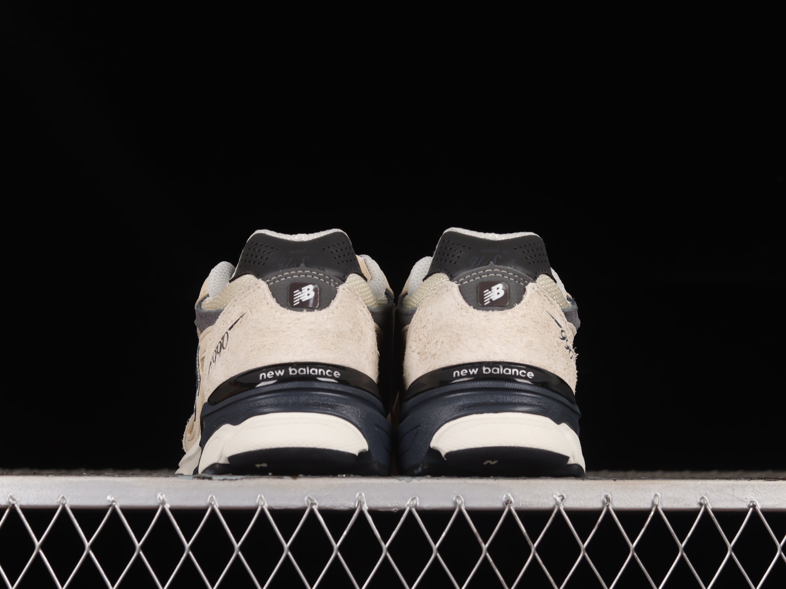 New Balance 990v3 - Moonbeam