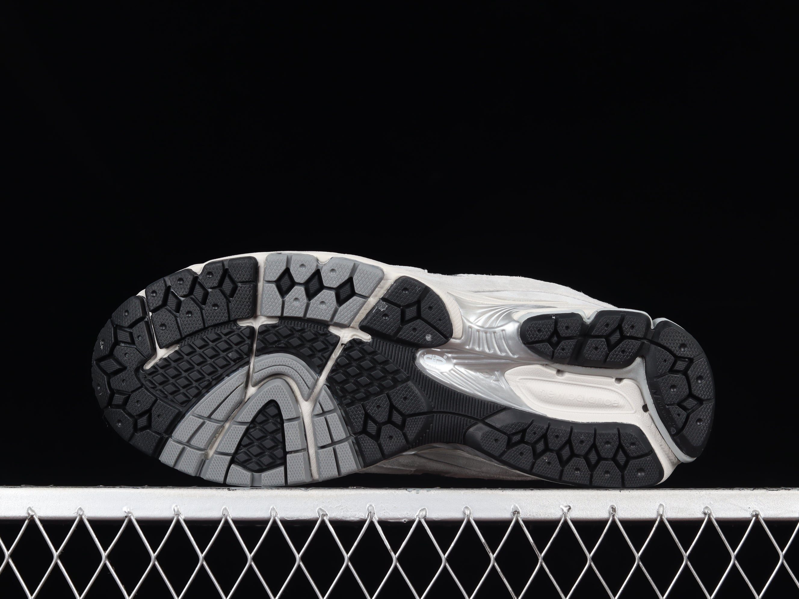 New Balance 2002R - Grey