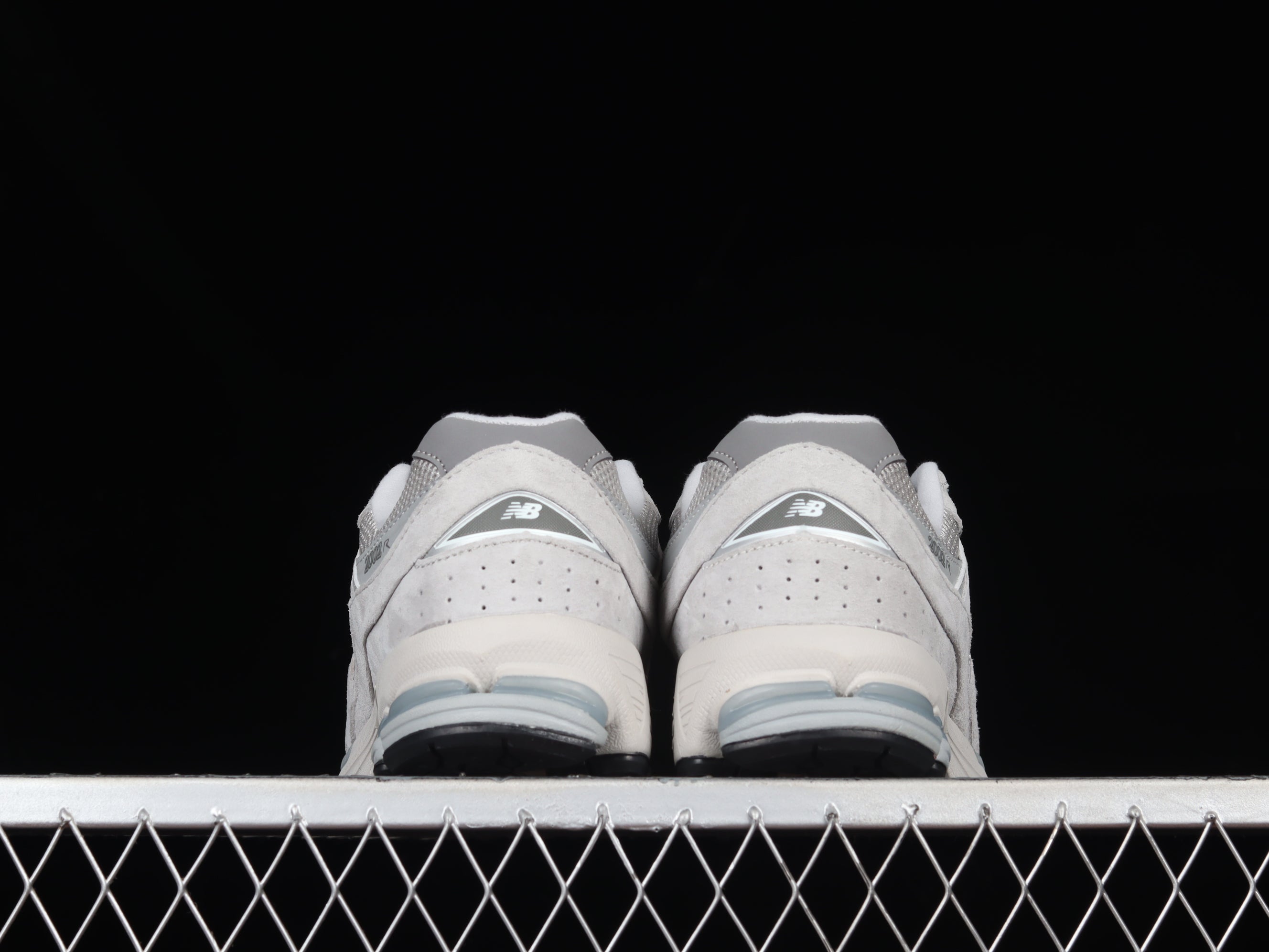 New Balance 2002R - Grey