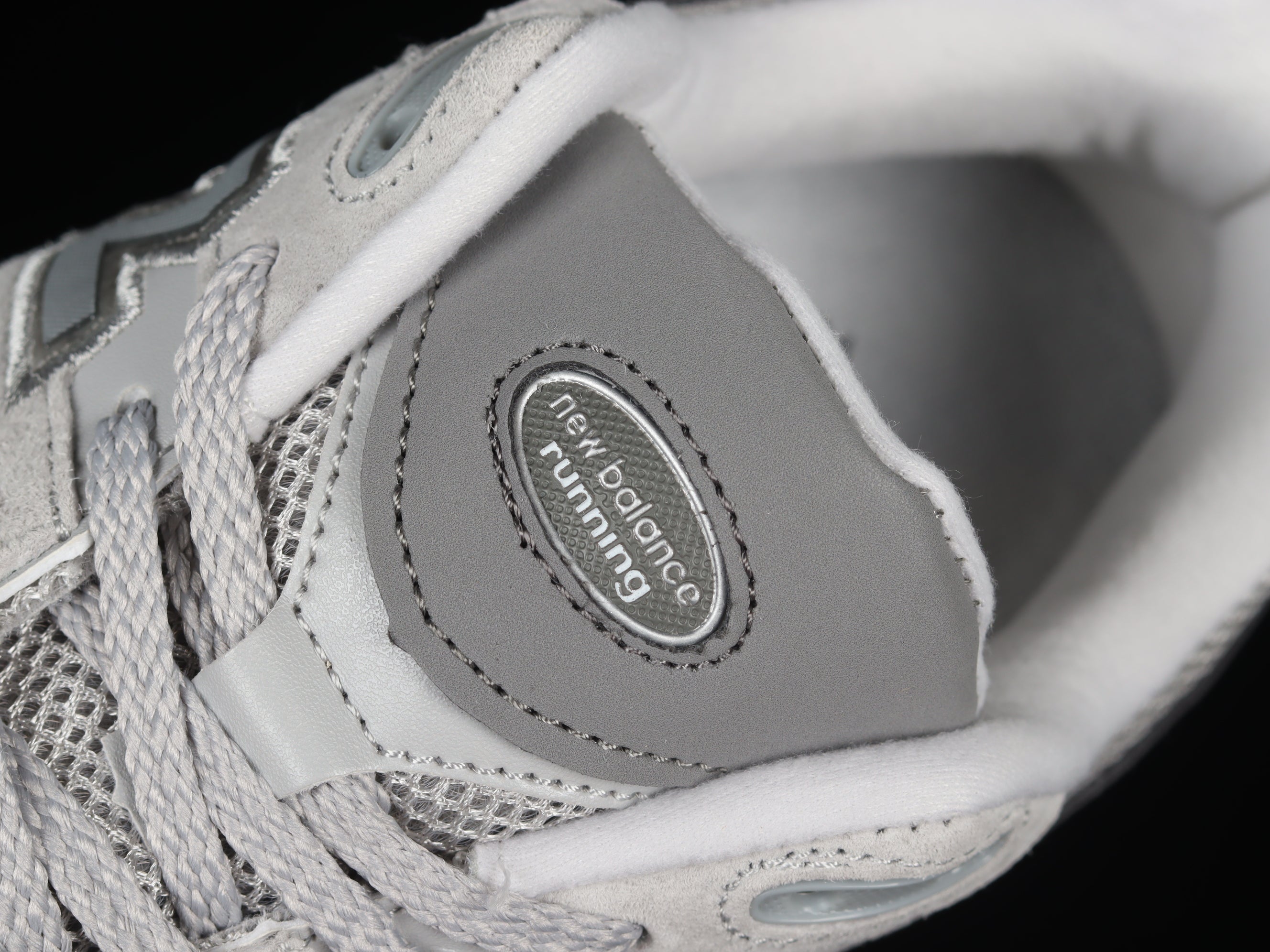 New Balance 2002R - Grey