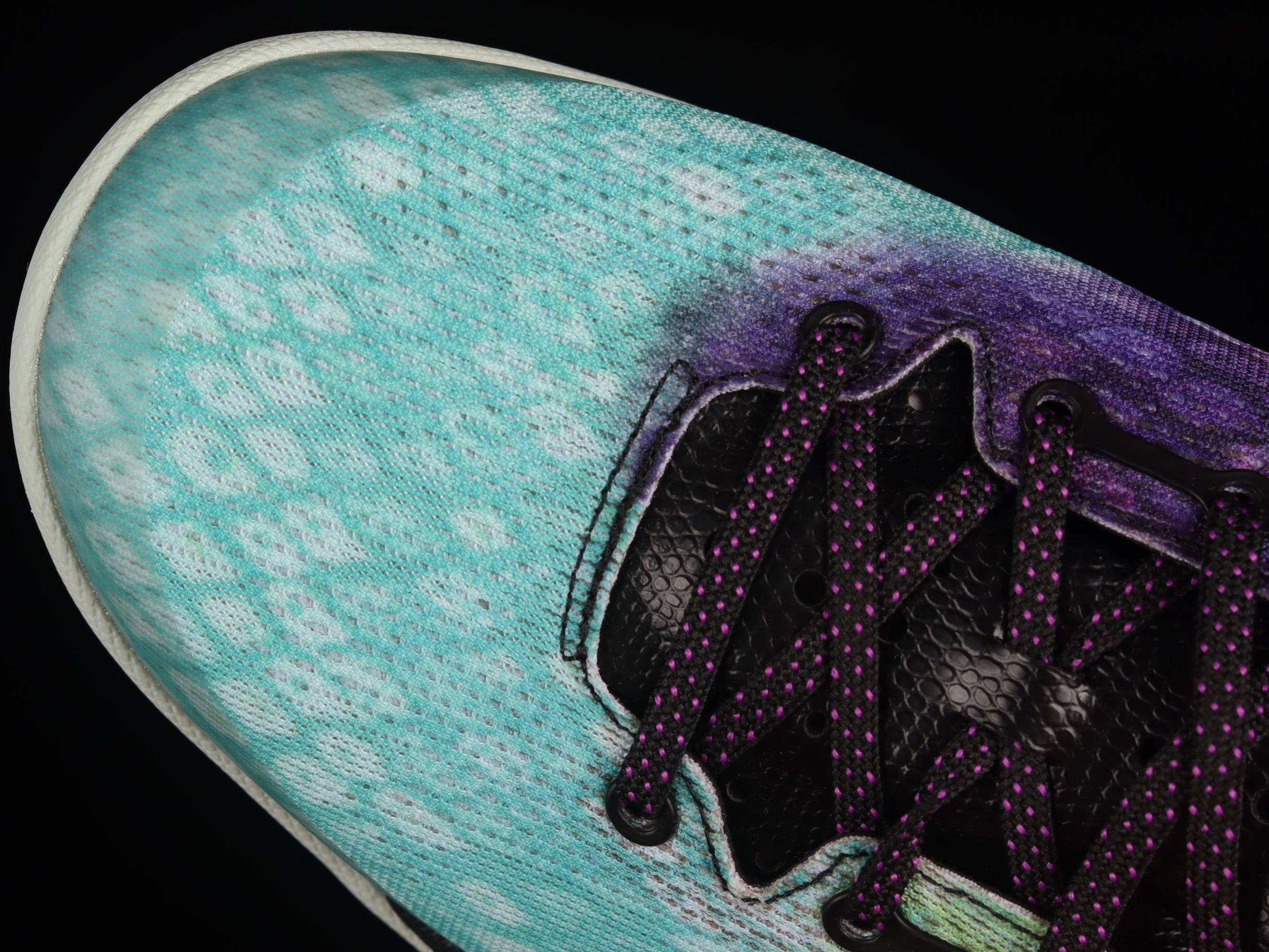 NikeMens Kobe 8 - Easter