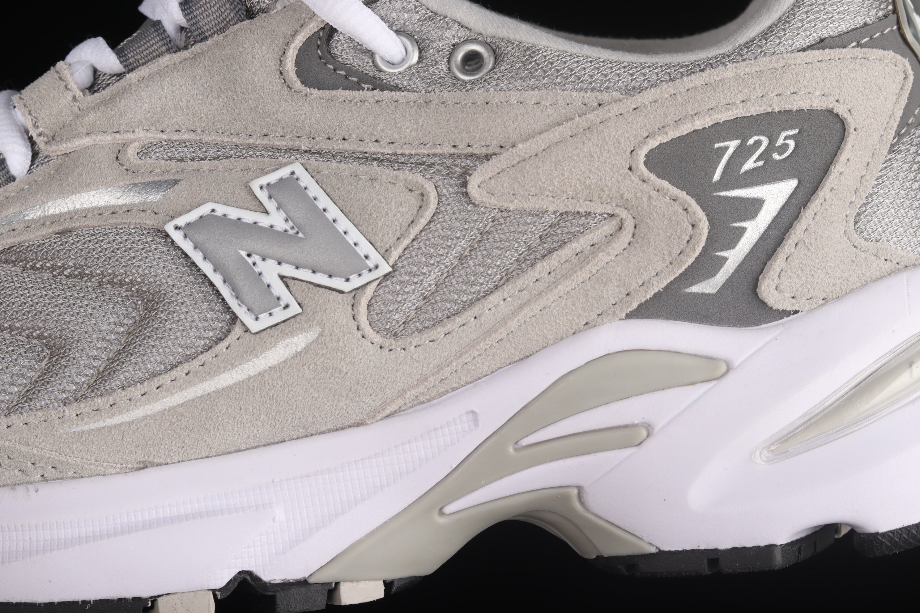 New Balance 725 - Grey