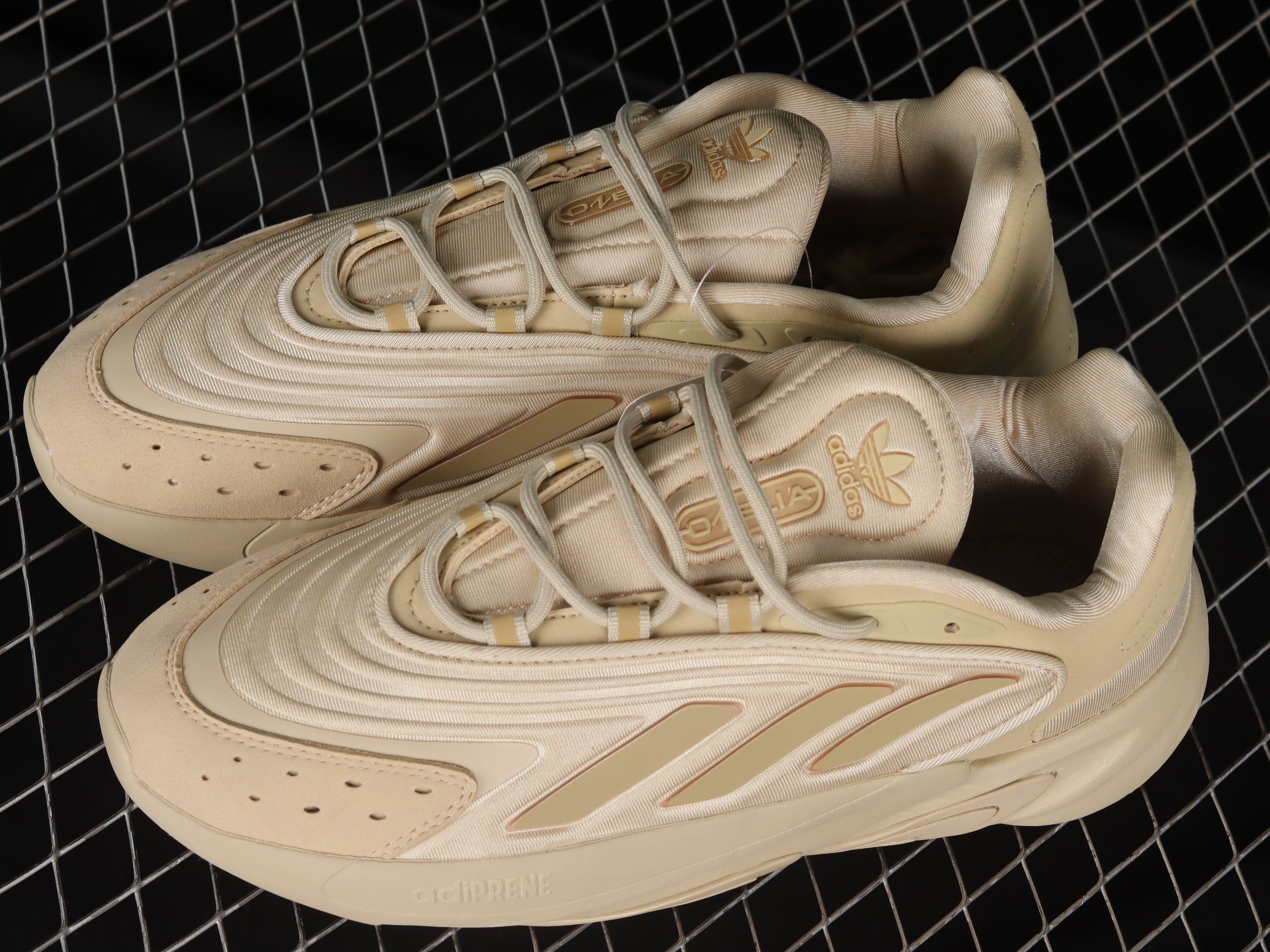 adidasMens Ozelia - Beige