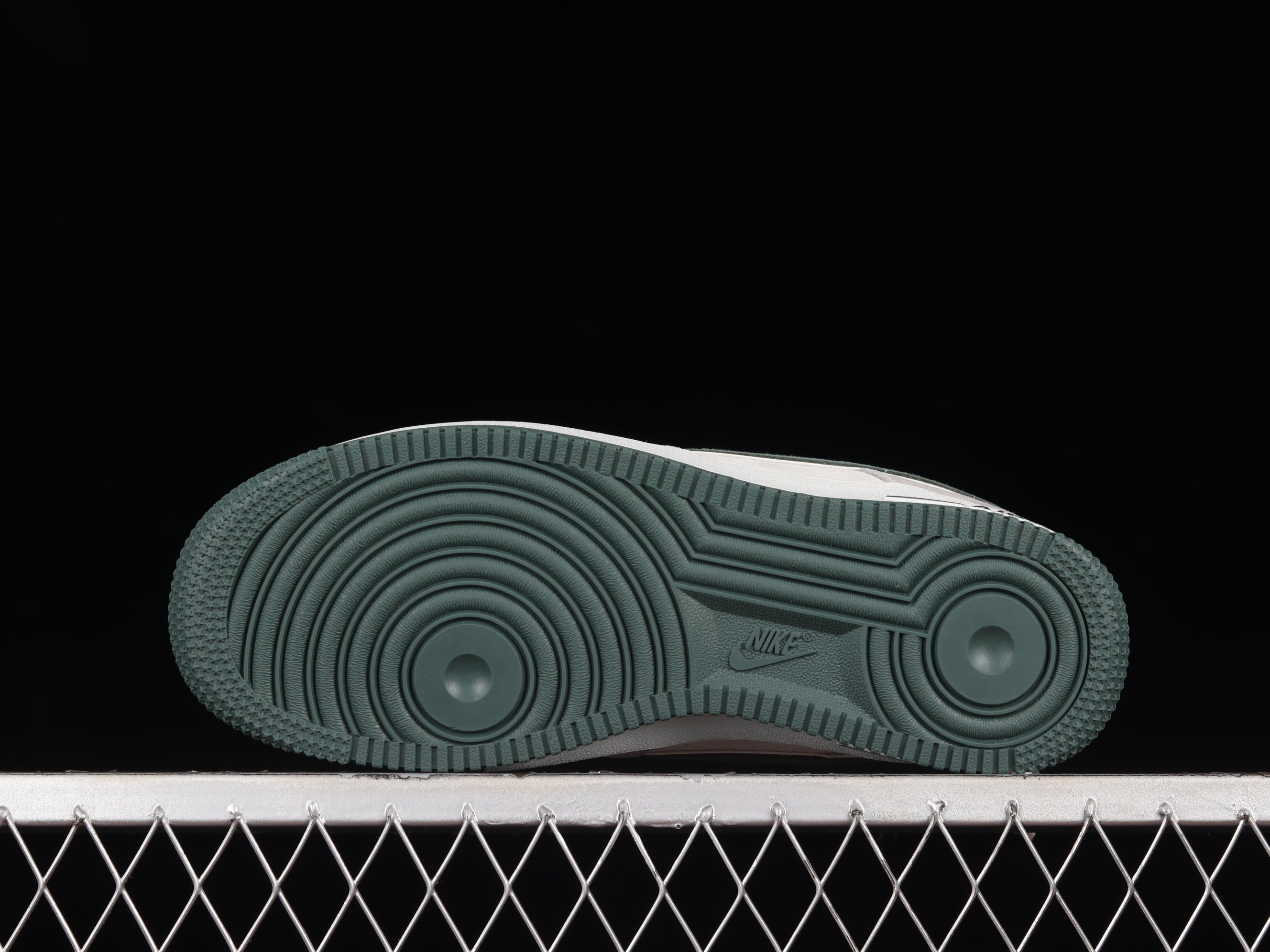 NikeUnisex Air Force 1 AF1 - Akira