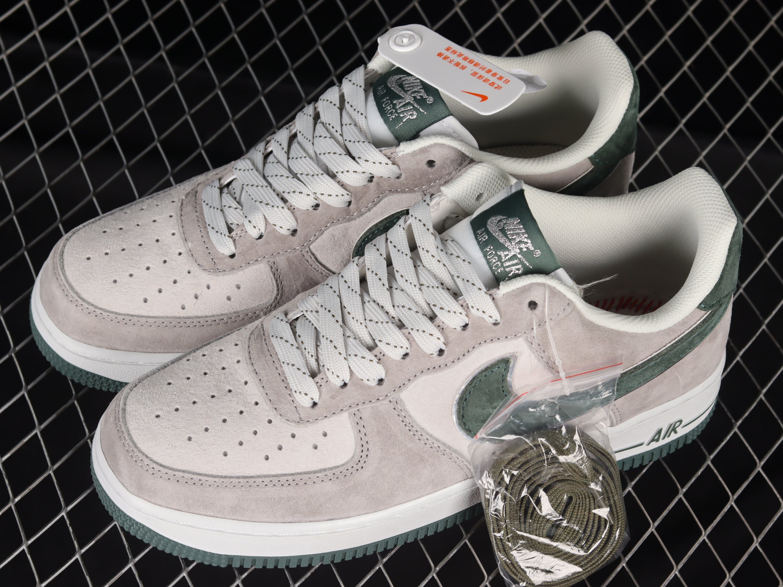 NikeUnisex Air Force 1 AF1 - Akira