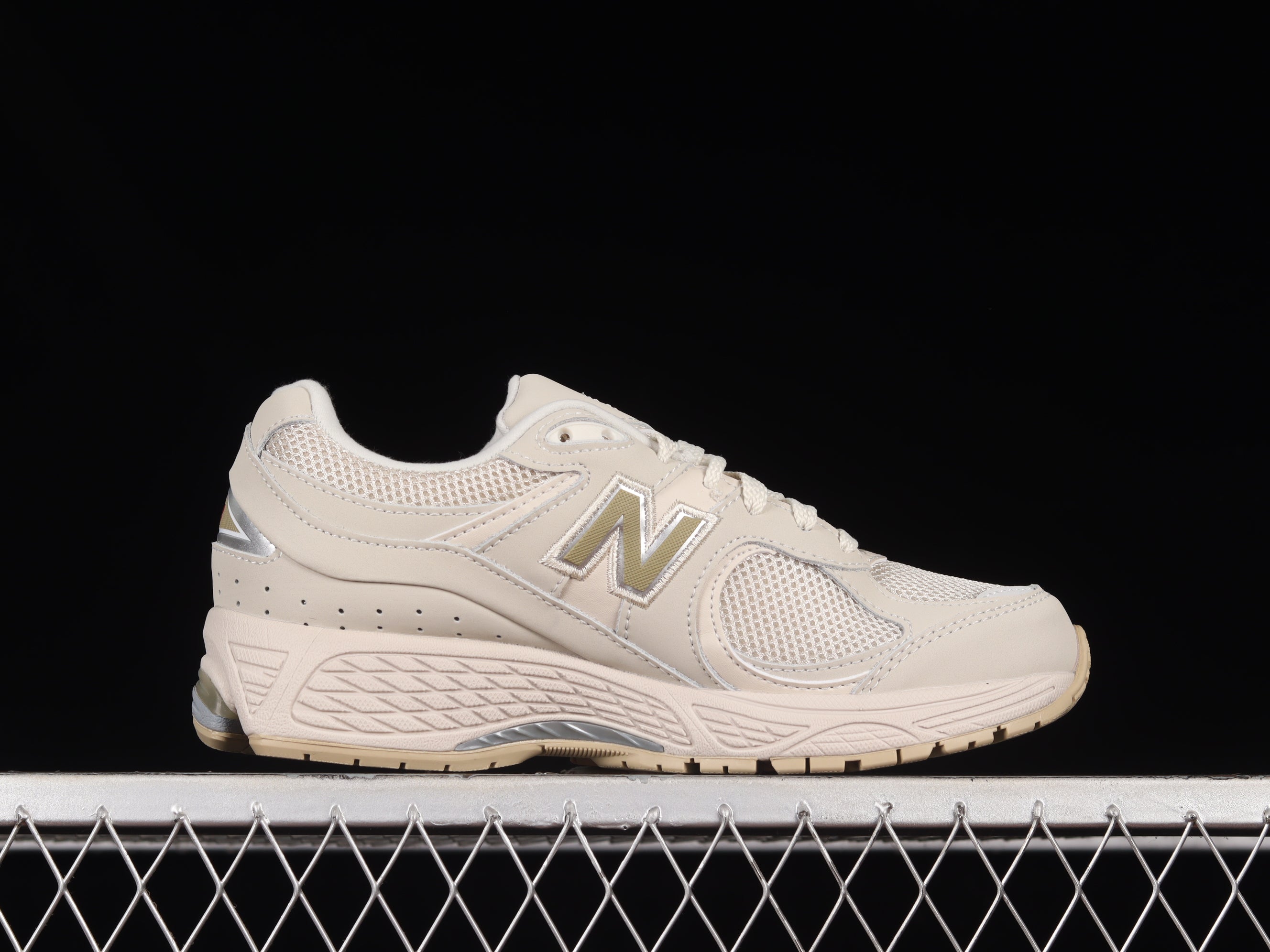 New Balance 2002r - Cream