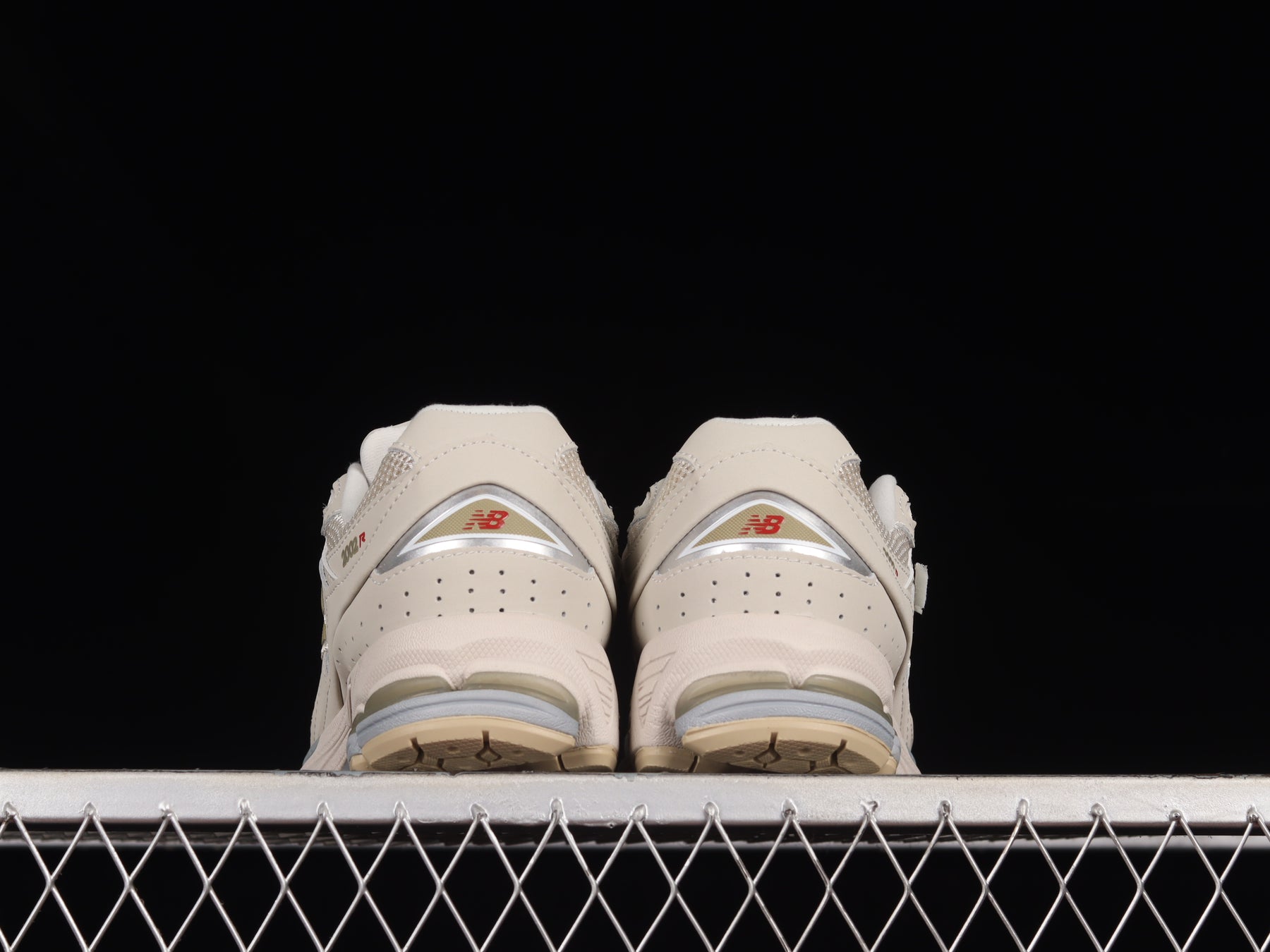 New Balance 2002r - Cream