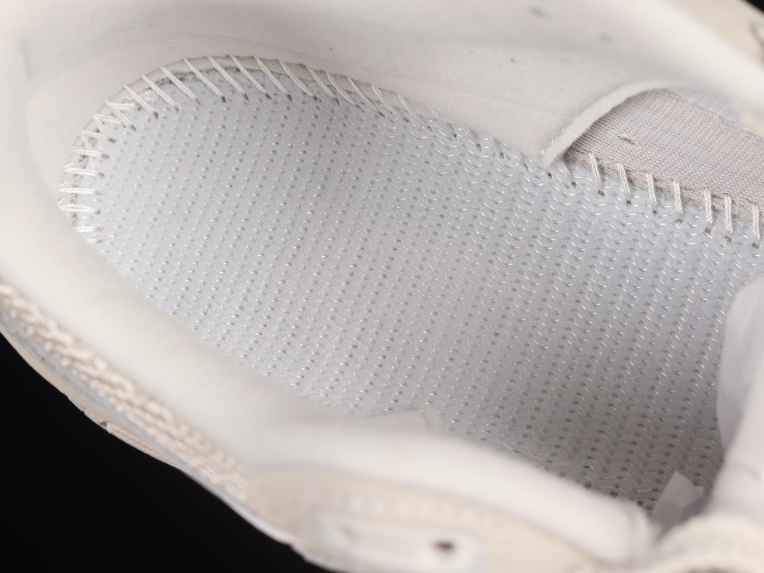 New Balance 2002r - Cream